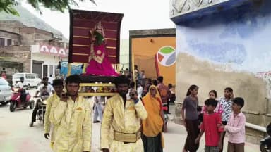 निवाई: बस स्टैंड से नगरपालिका द्वारा शाही लवाजमे के साथ निकली तिज माता की सवारी