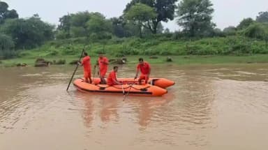 पचपहाड़: नारायणखेड़ा में रेवा नदी में बहा 45 वर्षीय व्यक्ति, SDRF ने किया शव बरामद