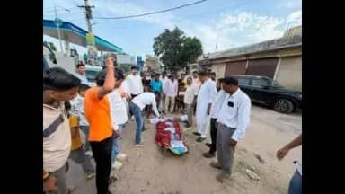 सीकर: सीकर में भाजपा युवा मोर्चा ने राष्ट्रीय गीत वंदे मातरम के कथित अपमान को लेकर किया प्रदर्शन