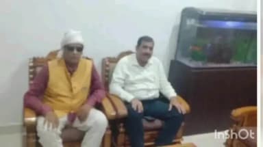 कांडी: कांडी प्रखंड में पूर्व विधायक प्रतिनिधि मणिकांत सिंह और डॉ ईश्वर सागर चंद्रवंशी ने विकास व जनसेवा पर चर्चा की