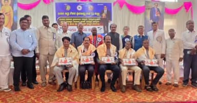 ಹುಬ್ಬಳ್ಳಿ ನಗರ: ನಗರದಲ್ಲಿ ಛಲವಾದಿ ಸಮಾಜದ ಪ್ರತಿಭಾವಂತ ವಿದ್ಯಾರ್ಥಿ-ವಿದ್ಯಾರ್ಥಿನಿಯರಿಗೆ ಪ್ರತಿಭಾ ಪುರಸ್ಕಾರ ಸಮಾರಂಭದಲ್ಲಿ ಶಾಸಕ ಪ್ರಸಾದ ಅಬ್ಬಯ್ಯ ಬಾಗಿ