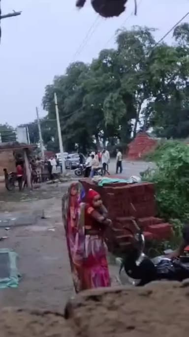 ये खबर हमारी आमदारी गांव की है जिसका राकेश बागरी विनय बागरी लाल बागरी मेरे बड़े भाई या अन्या परिवार वालो को मरने