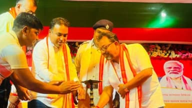 সামশেরগঞ্জ: ধুলিয়ানে আয়ুষ্মান ভারত কার্ড বিতরণ, কর্মসূচিতে বিধায়ক