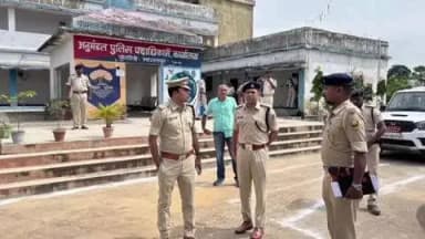 जगदीशपुर: पीरपैंती एसडीपीओ कार्यालय का एसएसपी ने किया निरीक्षण