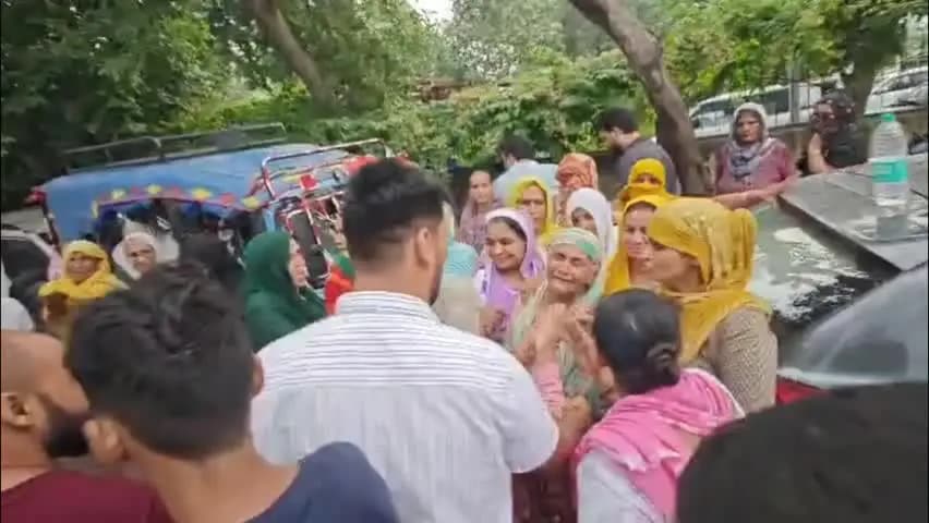 सोनीपत: सोनीपत में ढाबा संचालक की हत्या परिवार ने जीटी रोड किया जाम,भाजपा जिला अध्यक्ष कि युवकों के साथ कहा सुनी