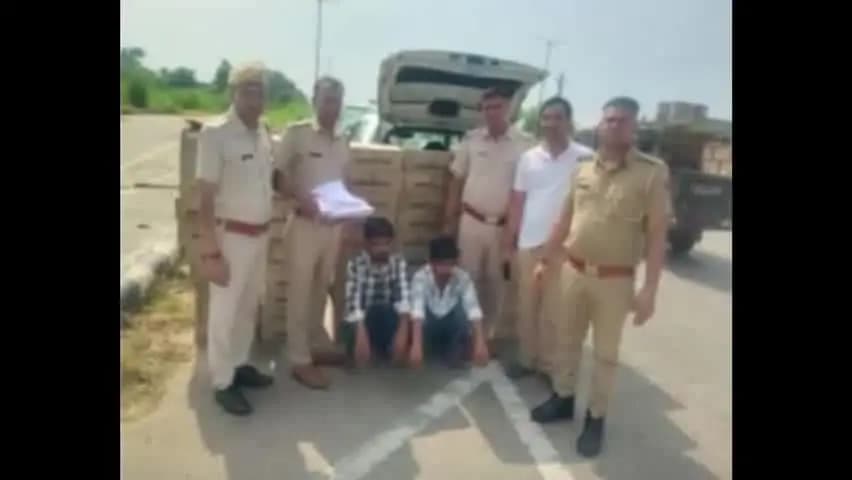 बामनवास: बामनबास थाना बामनवास की बड़ी कार्रवाई- अवैध देशी शराब से भरी कार ज़ब्त, कार में सवार 2 आरोपियों को किया गिरफ्तार
