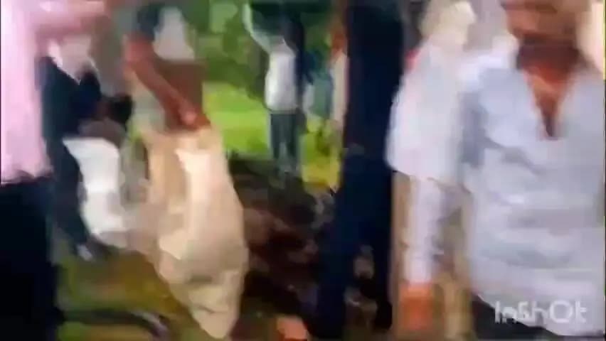 शाहगढ़: बारिश के पानी में हुआ अंतिम संस्कार , मुक्तिधाम की नहीं कोई व्यवस्था ।
#jansamasya
