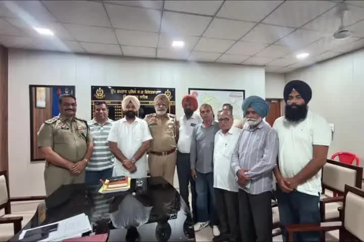 ਗਿੱਦੜਬਾਹਾ: ਪੱਤਰਕਾਰ ਭਾਈਚਾਰੇ ਅਤੇ ਪੁਲਿਸ ਪ੍ਰਸ਼ਾਸਨ ਵਿਚਕਾਰ ਗਿਦੜਬਾਹਾ ਵਿਖੇ ਮਾਮਲਾ ਸੁਖਾਵੇਂ ਮਾਹੌਲ 'ਚ ਸੁਲਝਿਆ; ਬਾਈਕਾਟ ਖ਼ਤਮ