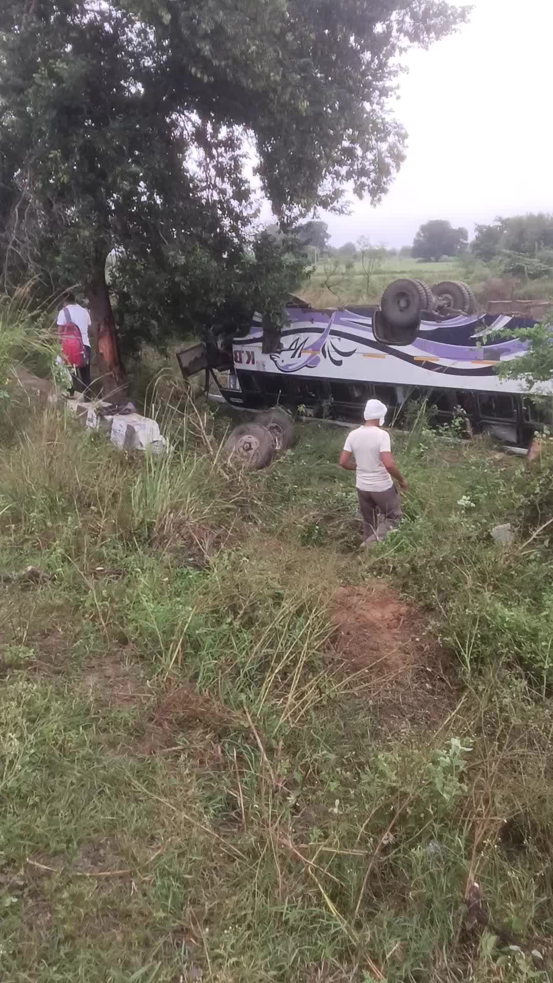 #Lahar Road Jaitpura Par Hua Hadsha Bus Palat Gai