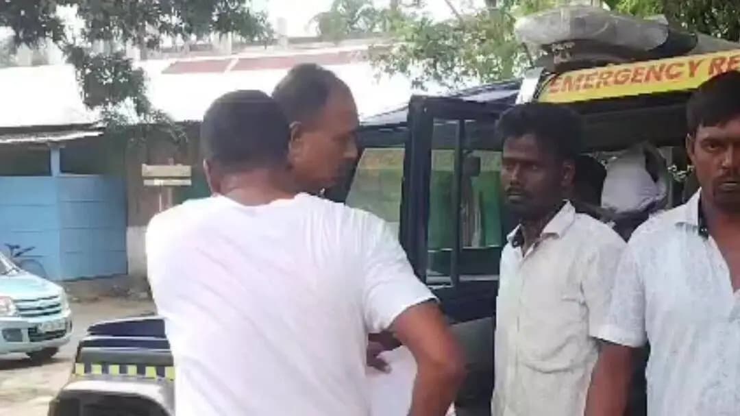লক্ষীপুৰ: চুনাৰী আৰক্ষীৰ জালত দুই গৰু সৰবৰাহকাৰী