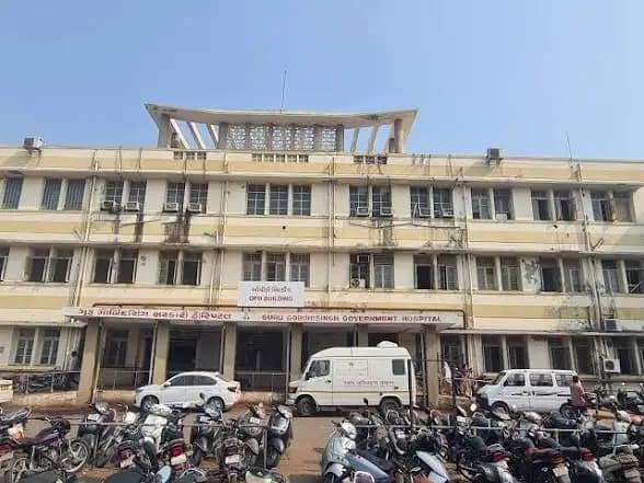 જામનગર: જામનગરના દરેડ ગામમાં પરપ્રાંતિય યુવકની હત્યા, મૃતદેહ મળતા પોલીસ દોડતી