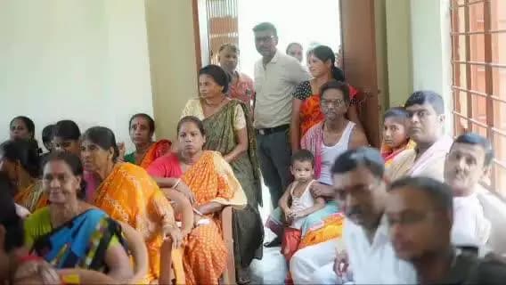 সৃজনগ্ৰাম: অভয়াপুৰীত মন কী বাত অনুষ্ঠানৰ লগত সংগতি ৰাখি ৰাইজৰ সৈতে মত বিনিময় কৰে বিধায়ক ভূপেন ৰায়ে