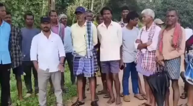 పాడేరు: పెదబయలు:పెంచిన ఆటో చార్జీలు తక్షణమే తగ్గించాలని జనసేన నాయకులు డిమాండ్