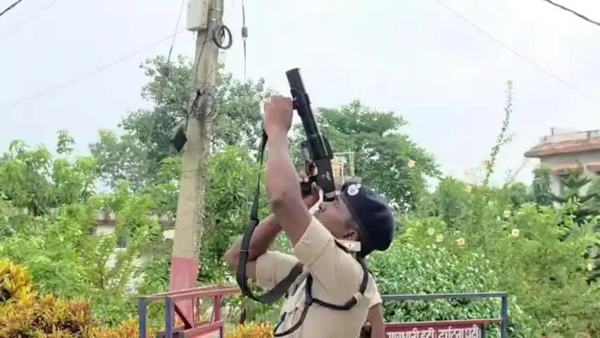 नारायणपुर: दंगा नियंत्रण टीम ने किया मॉक ड्रिल, भीड़ नियंत्रण और त्वरित कार्रवाई का अभ्यास