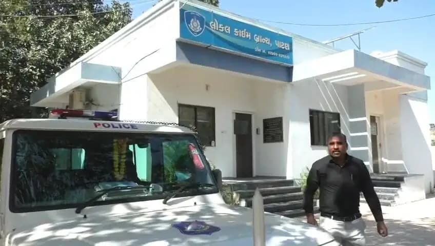 શંખેશ્વર: પાટણમાં દેશી બંદૂક અને ગન પાવડર સાથે એક ઝડપાયો, એક ફરાર