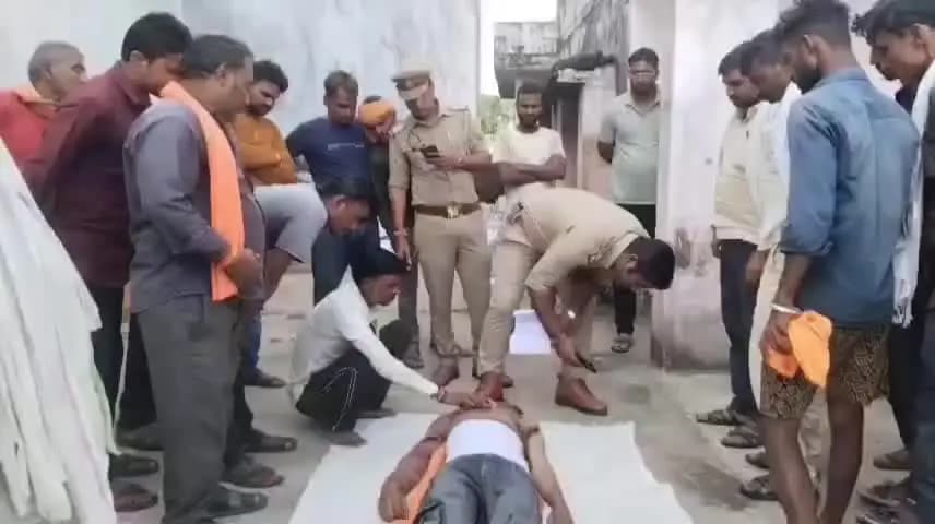 महोबा: कबरई रोड वर्कशॉप में खराद मशीन में मिस्त्री के फंसने से हुई दर्दनाक मौत