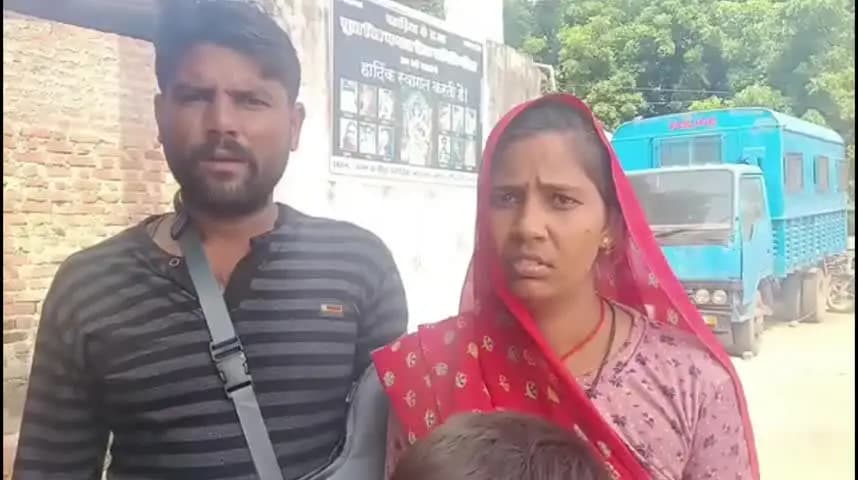 करेरा: ग्राम टोड़ापिछोर में पुरानी रंजिश को लेकर महिला ने थाने पहुंचकर मांगी सुरक्षा