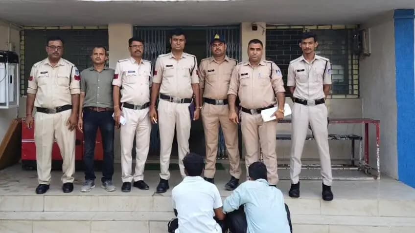 बीना: बीना थाना पुलिस ने बाइक चोरी का खुलासा कर दो आरोपियों को किया गिरफ्तार