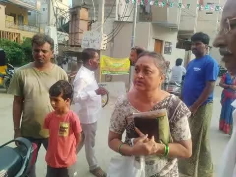 అనంతపురం అర్బన్: నగరంలోని సాయి నగర్ లో పట్టపగలు చైన్ స్నాచింగ్ భయభ్రాంతులకు గురైన మహిళ