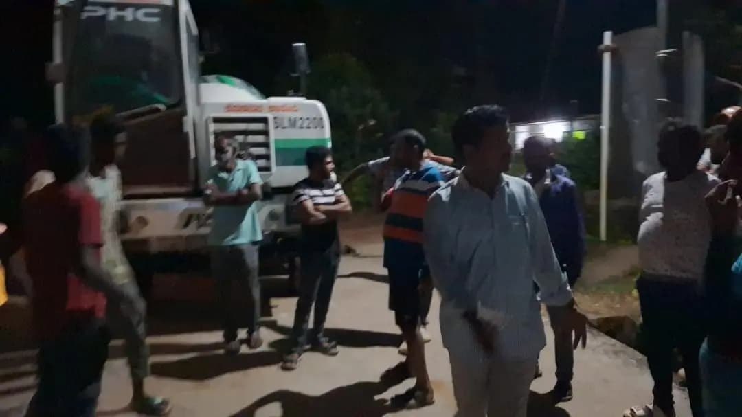 ಸೋಮವಾರಪೇಟೆ: ನಂದಿಗುಂದದಲ್ಲಿ ಕಳಪೆ ರಸ್ತೆ ಕಾಮಗಾರಿ: ಗ್ರಾಮಸ್ಥರಿಂದ ತಡೆ, ಲೋಕಾಯುಕ್ತಕ್ಕೆ ದೂರು