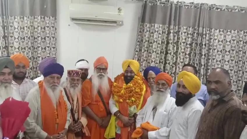 ਕਪੂਰਥਲਾ: ਗੁਰਪਾਲ ਸਿੰਘ ਇੰਡੀਅਨ ਨੇ ਮਾਰਕੀਟ ਕਮੇਟੀ ਕਪੂਰਥਲਾ ਦੇ ਚੇਅਰਮੈਨ ਵਜੋਂ ਅਹੁਦਾ ਸੰਭਾਲਿਆ