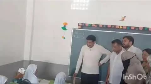 తాండూరు: మున్సిపల్ పరిధిలో ఆరో వార్డులో పాఠశాలను ఎమ్మెల్యే ఆకస్మిక తనిఖీలు