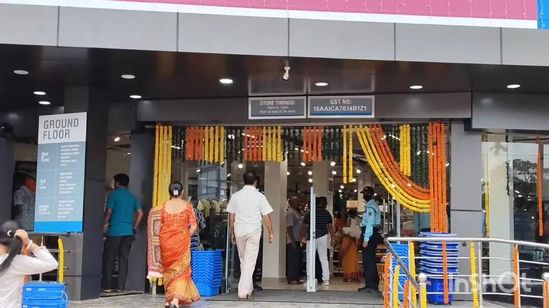 কুমারঘাট: কুমারঘাটে নতুন Vishal Mega Mart উদ্বোধন, বড় সুযোগ এল স্থানীয়দের জন্য