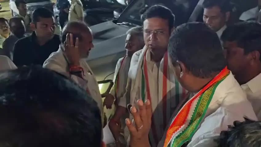 సిరిసిల్ల: సిరిసిల్లలో సీఎం పాల్గొనే బహిరంగ సభాస్థలి ఏర్పాట్లను పరిశీలించిన మంత్రి దుద్దిల్ల శ్రీధర్ బాబు