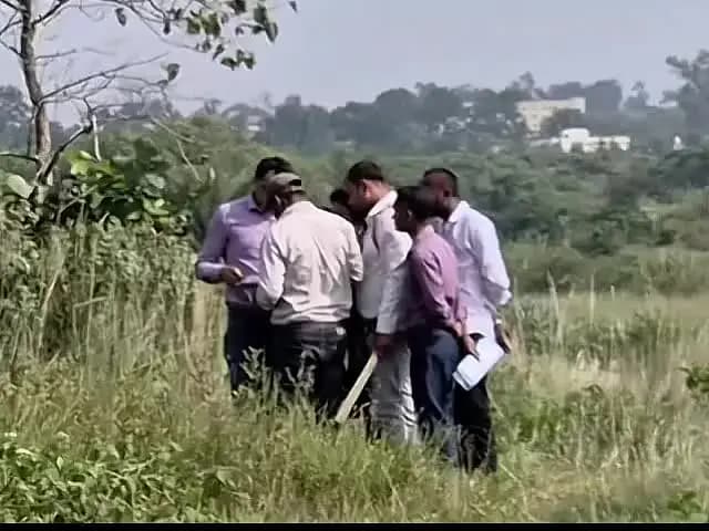 बरकागाँव: सिरसी मौजा में 100 एकड़ जमीन का सर्वे शुरू, उपायुक्त हेमंत सती ने अवैध जमाबंदी व अतिक्रमण की जांच को 20 सदस्यीय टीम बनाई