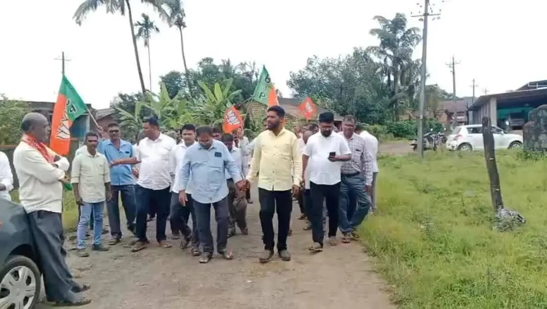 ಸೂಪಾ: ನಮ್ಮ ಮನೆ ನಮ್ಮ ಹಕ್ಕು" : ಅಖೇತಿಯಲ್ಲಿ ಬಿಜೆಪಿ ಪ್ರತಿಭಟನೆ