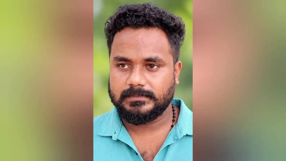 விளவங்கோடு: குமரி: கேரளாவுக்கு கனிம வளம் கடத்திய 2 பேர் கைது, வாகனங்கள் பறிமுதல்