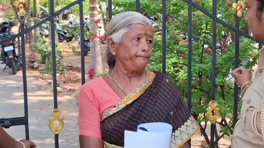 நாமக்கல்: நாமக்கல் நீதிமன்றத்தில் பரபரப்பு: யுவராஜ் தாயார் உண்ணாவிரத போராட்டம்