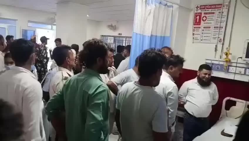 भगवानपुर हाट: सोंधानी गांव में आपसी विवाद के बाद चाकूबाजी, पिता-पुत्र घायल, एक रेफर