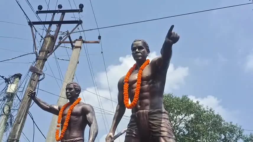 মানবাজার ১: যথাযথ মর্যাদায় উদযাপিত হলো শহীদ গোবিন্দ মাহাতো এবং চুনারাম মাহাতোর আত্মবলিদান দিবস