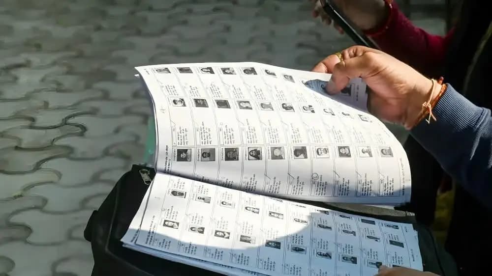 माळशिरस: माळशिरस विकासासाठी राम सातपुतेंची मुख्यमंत्री फडणवीस यांची भेट