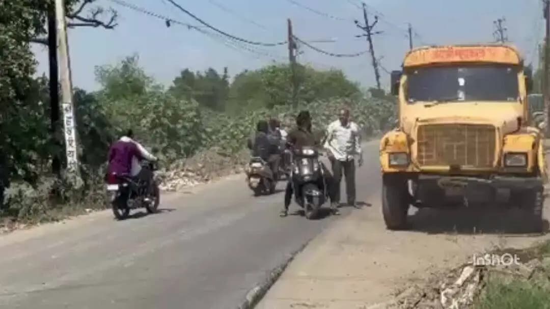 हातोद: एरोड्रम थाना क्षेत्र, छोटा बांगरदा रोड: नगर निगम टैंकर से छात्रा की मौत, एक घायल