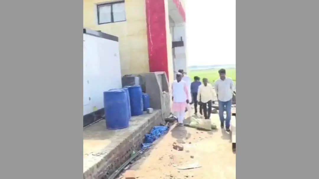 रुदौली: रुदौली विधायक ने नैपुरा पंपिंग स्टेशन का किया निरीक्षण