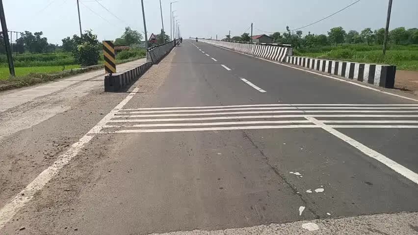 कटंगी: अगासी का आरओबी 6 महीने में ही धंसा, गुणवत्ता पर सवाल, भ्रष्टाचार नहीं, तकनीकी जांच जरूरी
