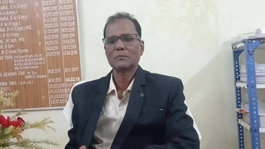 ବଲାଙ୍ଗୀର: ନିର୍ବାହୀ ଯନ୍ତ୍ରୀଙ୍କ ଅବସରକାଳୀନ ସମ୍ବର୍ଦ୍ଧନା, ଅନୁଭୂତି ବଖାଣିଲେ ଯନ୍ତ୍ରୀ