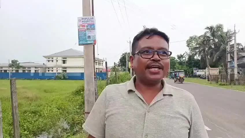 ধুবুৰী ভাগ: ধুবুৰী জিলাত বিভিন্ন প্ৰান্তত বিদ্যুৎ খুটাত বিজ্ঞাপন সংযোগ সন্দৰ্ভত স্থানীয় দ'ল সংগঠন প্ৰতিক্ৰিয়া।
