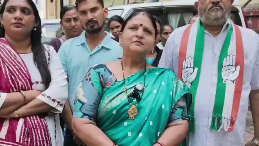નવસારી: કોંગ્રેસના નગર સેવિકાએ વાટ્યો ભાંગરો