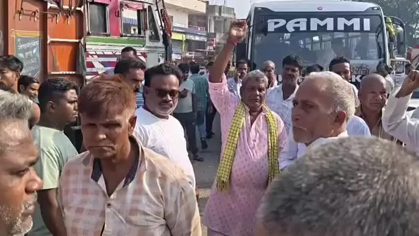 विष्णुगढ़: विष्णुगढ़ सात मील चौक पर मांगों की अनदेखी से आक्रोशित आंदोलनकारियों ने धावा बोला, मान-सम्मान व पेंशन की मांग की