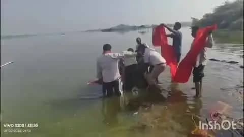 कुक्षी: निसरपुर में पुल से छलांग लगाने वाली बड़वानी निवासी 60 वर्षीय महिला का तीसरे दिन मिला शव कुक्षी पुलिस ने किया मर्ग कायम