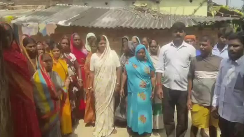 कुटुंबा: कुटुंबा में आवास योजना की सूची पर सवाल, योग्य लाभुक बाहर और अपात्र लाभुकों के नाम सूची में शामिल, उगाही के आरोप