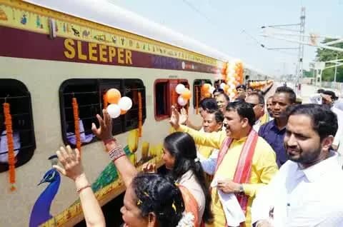 ବିଷମକଟକ: ରାୟଗଡ଼ରୁ ଅଯୋଧ୍ୟା ଓ ବାରାଣସୀ ପାଇଁ ଛାଡିଲା ସ୍ୱତନ୍ତ୍ର ତୀର୍ଥଯାତ୍ରା ଟ୍ରେନ୍