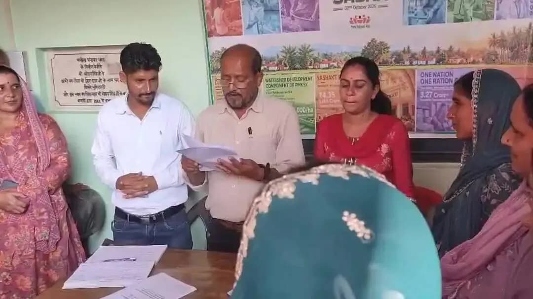 ग्राम पंचायत झम्बोला हि०,प्र०, में जनरल हाऊस गणपूर्ति होना, प्रसन्नता का विषय है:- प्रधान अशोक कुमार धीमान।(Ex Navy Offi