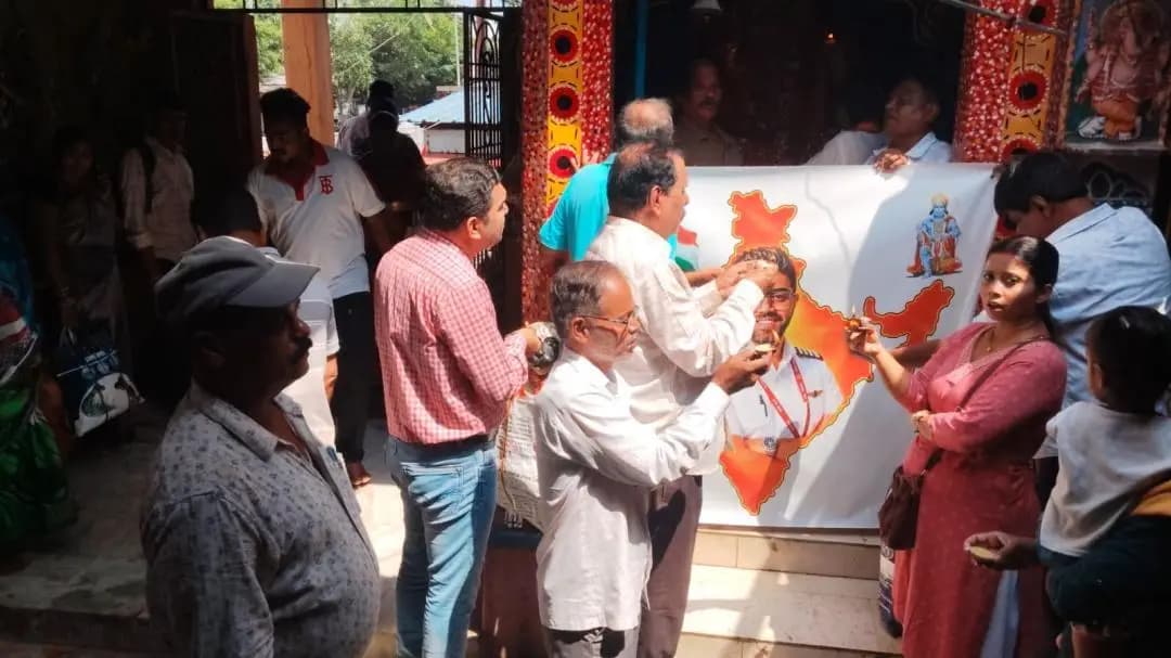 ଗୋପାଳପୁର: କୋର୍ଟପେଟା ଛକରେ କ୍ୟାପଟନ ସ୍ମିତ ମଛରଙ୍କ ଆଶୁ ଆରୋଗ୍ୟ ପାଇଁ ପ୍ରାର୍ଥନା