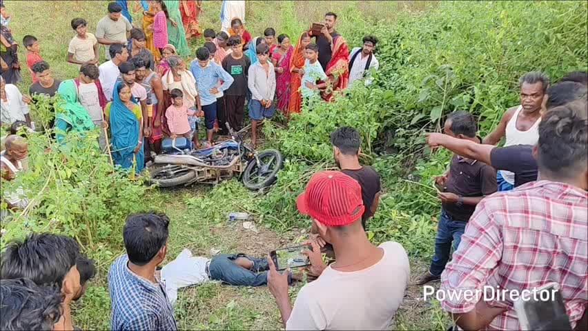 सोनारायठाढ़ी: सारठ देवघर मुख्य मार्ग NH 114 A, डहुवा पुल के पास सड़क दुर्घटना में मोटरसाइकिल सवार की दर्दनाक मौत