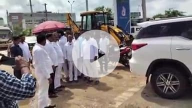 ఉప్పల్: ఘట్కేసర్ రోడ్డును పరిశీలించిన మల్కాజిగిరి ఎంపీ ఈటల రాజేందర్
