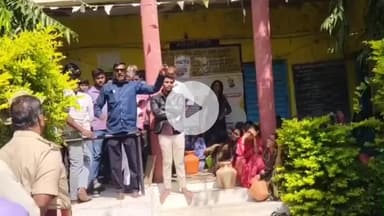 ಕಾಳಗಿ: ರೂಮ್ಮನಗೂಡನಲ್ಲಿ ನೀರಿನ ಕೊರತೆ: ಖಾಲಿ ಕೊಡ ಹಿಡಿದು ಗ್ರಾಮಸ್ಥರು ಪ್ರತಿಭಟನೆ